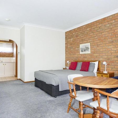 Rodney Motor Inn Mooroopna Экстерьер фото