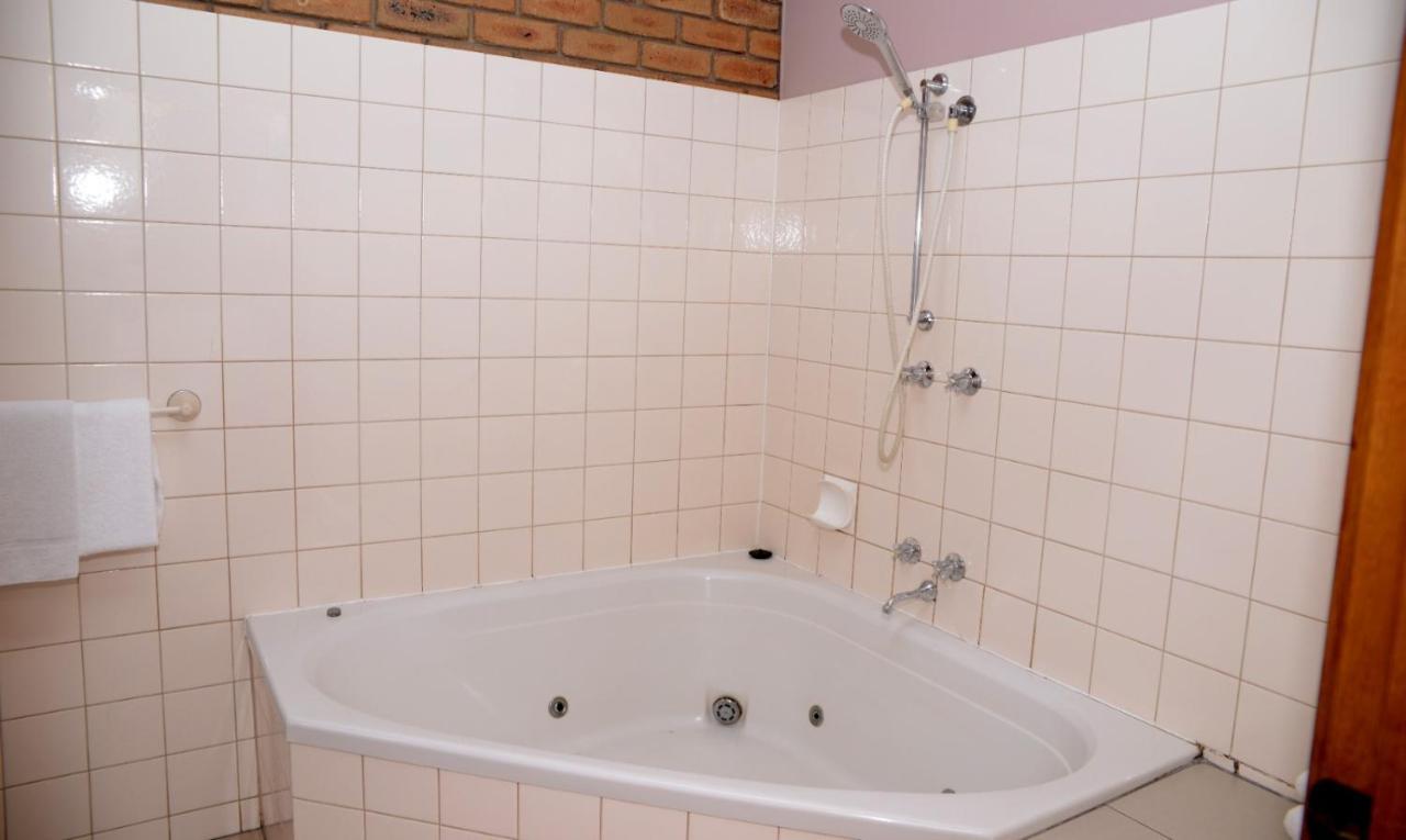 Rodney Motor Inn Mooroopna Экстерьер фото
